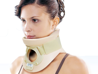 5108 CERVICAL COLLAR WITH TRACHEA OPENING 4 ¼”